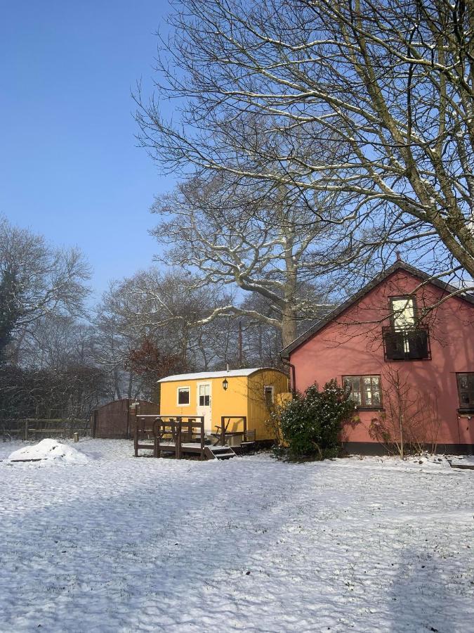 The Hideaway At Duffryn Mawr Self Catering Cottages Cowbridge Exterior foto